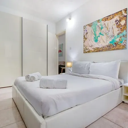 Peaceful Mellieha Stay, Walk To Stunning Beach! Апартаменты