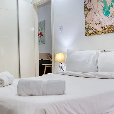 Апартаменты Peaceful Mellieha Stay, Walk To Stunning Beach! *