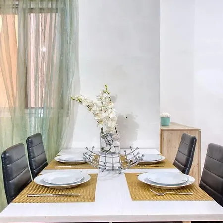 Апартаменты Peaceful Mellieha Stay, Walk To Stunning Beach! Is-Sellum